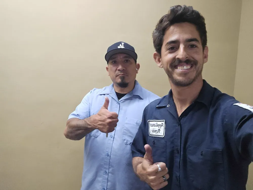 Thumbs up after a completed repair
